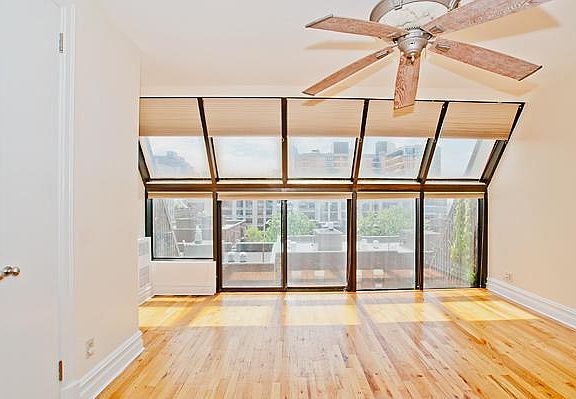 2nd image of 130 Barrow St APT 507