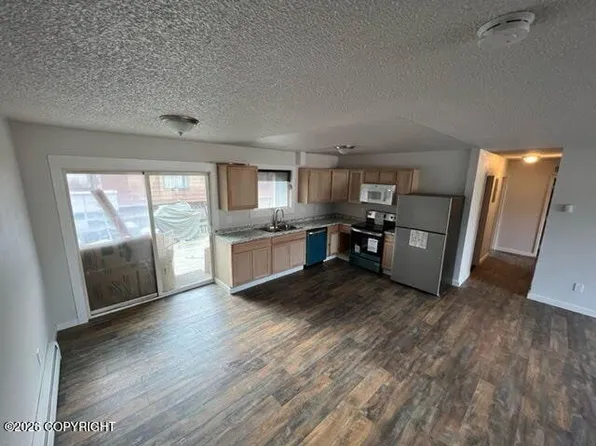 4414 E 6th Ave, Anchorage, AK 99508