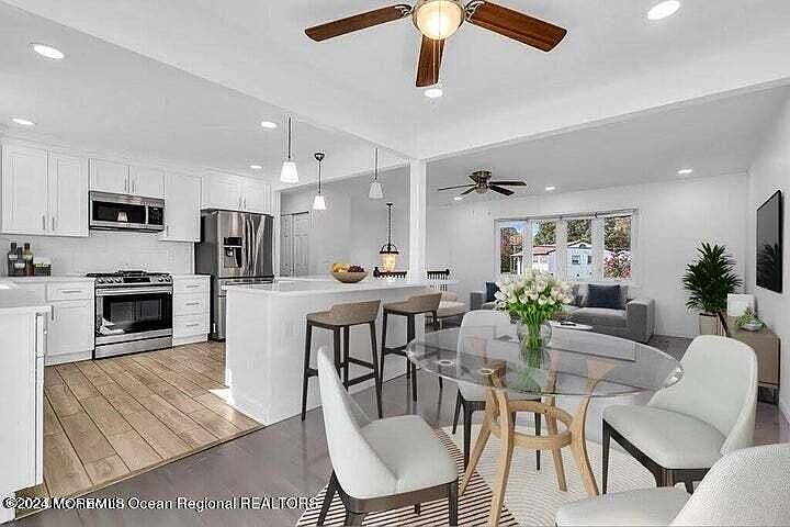 1st image of 543 Fountain Drive