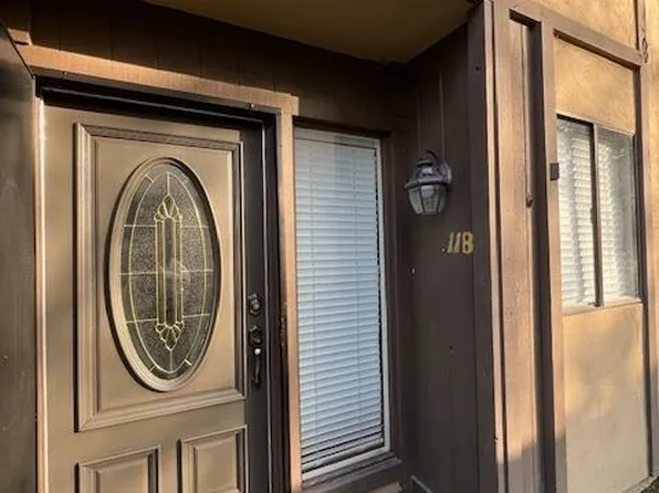 4800 Treanna Ave APT 11B, Bakersfield, CA 93309