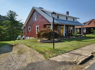 124 Lee Dr, Fries, VA 24330