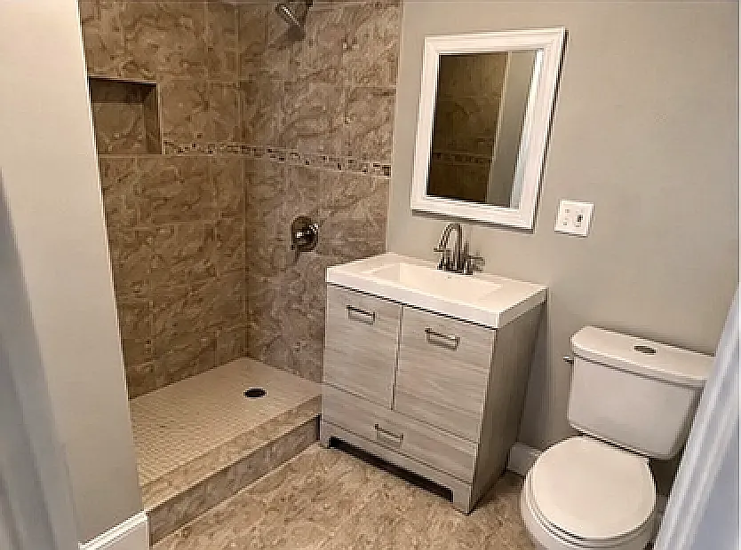 2 bed, 1100 sqft, $2,400 — Photo 3
