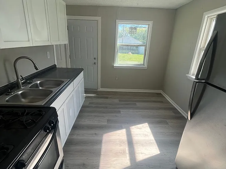 1240 S 74th East Ave — Photo 9