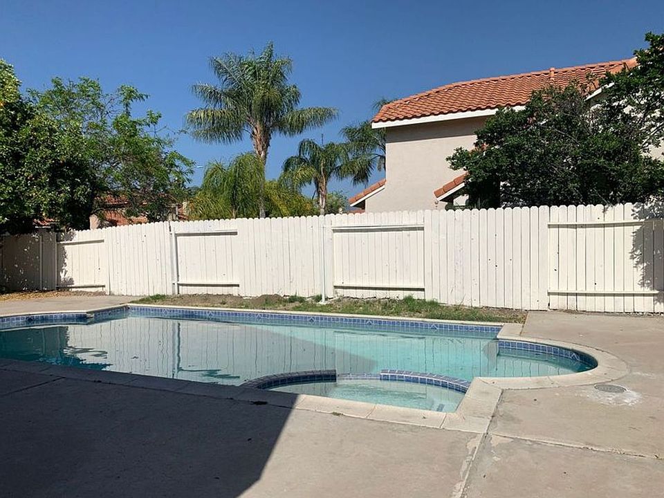 2nd image of 770 Mazana Dr