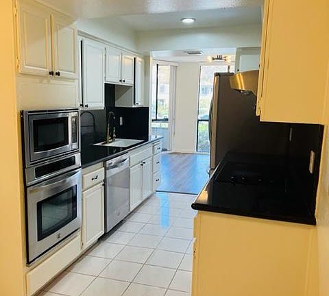 5th image of 750 S Spaulding Ave APT 220