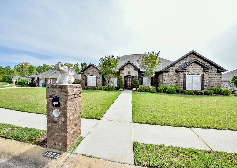 1st image of 1525 Waterford Ln