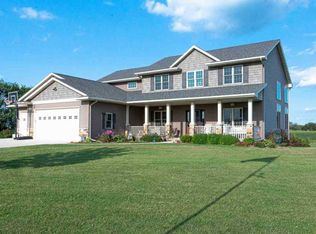 6995 Elmro Rd, Greenleaf, WI 54126