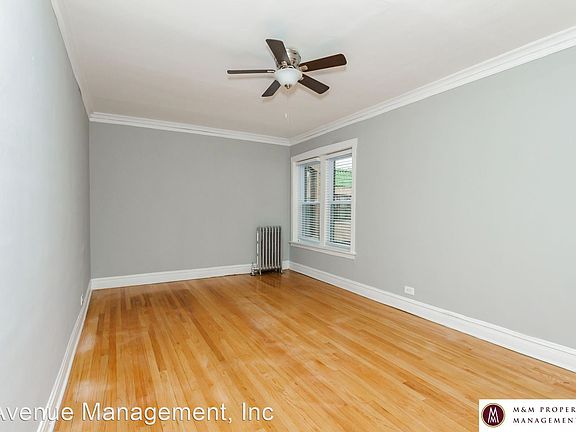 2nd image of 952 S Oak Park Ave APT 15