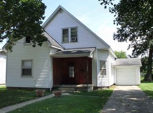 921 N East St, Tipton, IN 46072