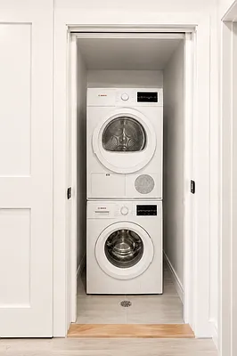 Laundry, photo 1