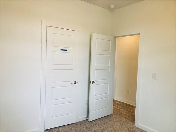 3rd image of 2307 Langdale Ln