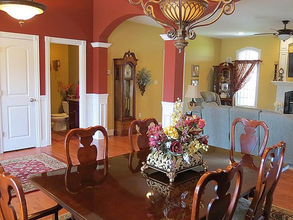 5th image of 8158 Knickerbocker Pl