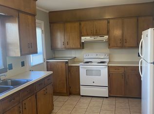 518 E Haymore St #B, Mount Airy, NC 27030