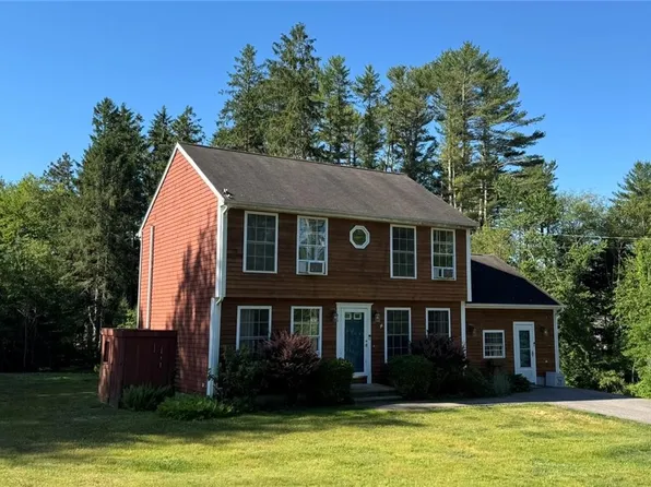11 Timber Ridge Rd, Charlestown, RI 02813