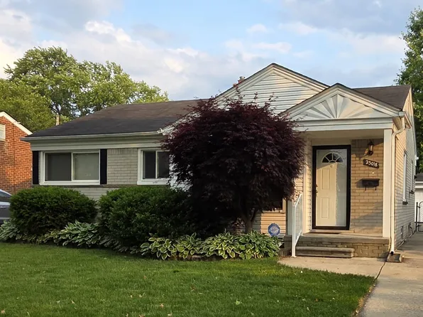 23018 Englehardt St, Saint Clair Shores, MI 48080