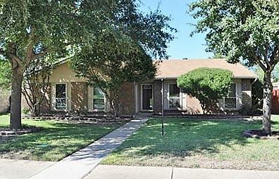 1st image of 2725 Renwick Dr