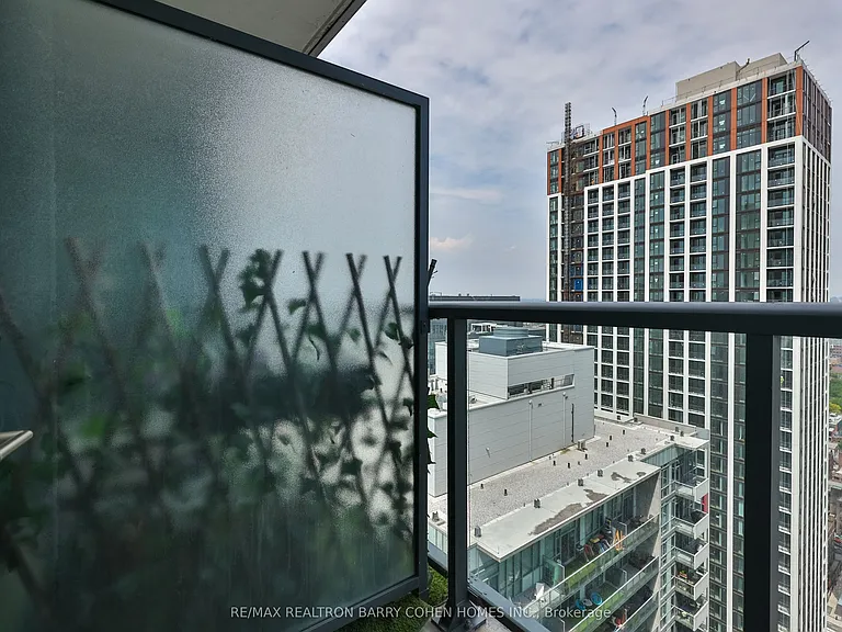 88 Blue Jays Way #LPH4101 — Photo 32
