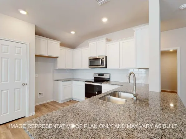 10829 Hollister Ln, Waco, TX 76708