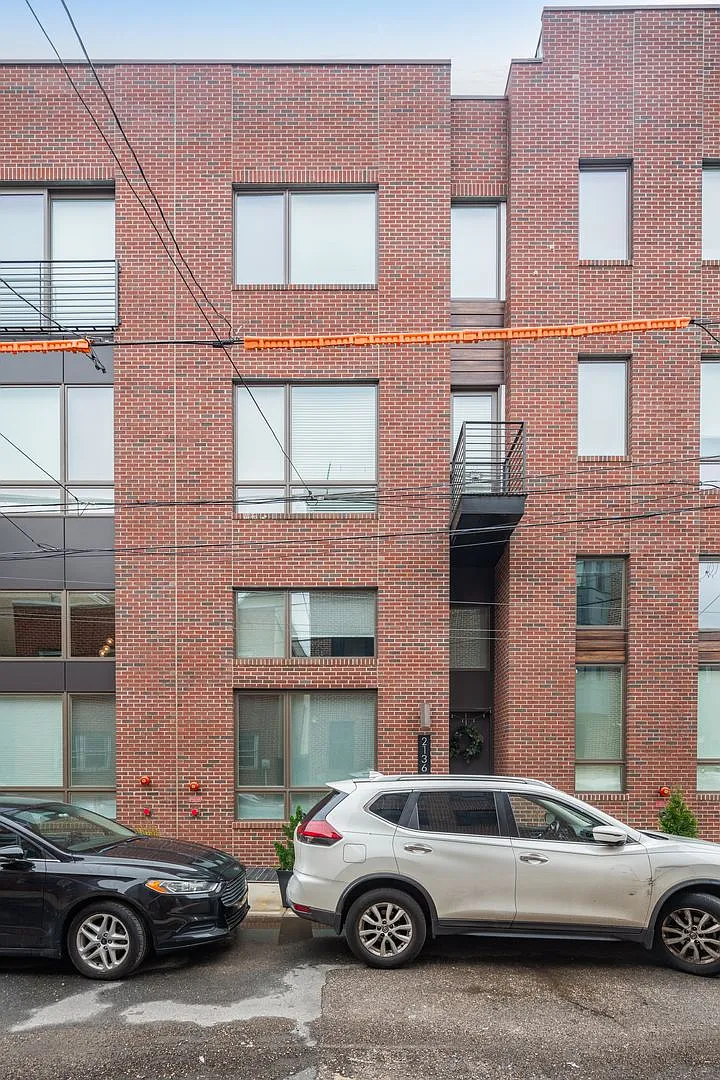 Premier Luxury New Construction Townhome in Graduate Hospital — Photo 3