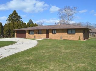 3725 Lakeshore Rd, Sheboygan, WI 53083