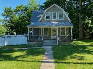 18 Pacific Ave, Nanuet, NY 10954