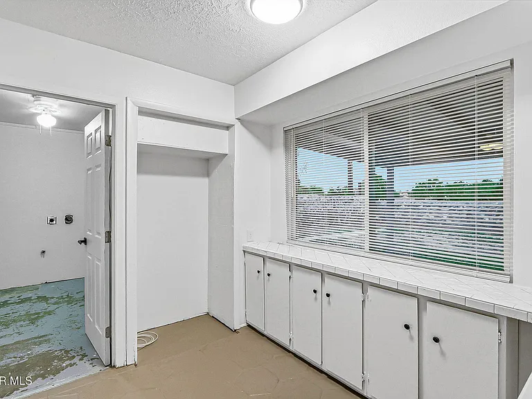 4609 Skylark Way — Photo 12