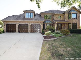 1840 Helen Ct, Wheaton, IL 60189