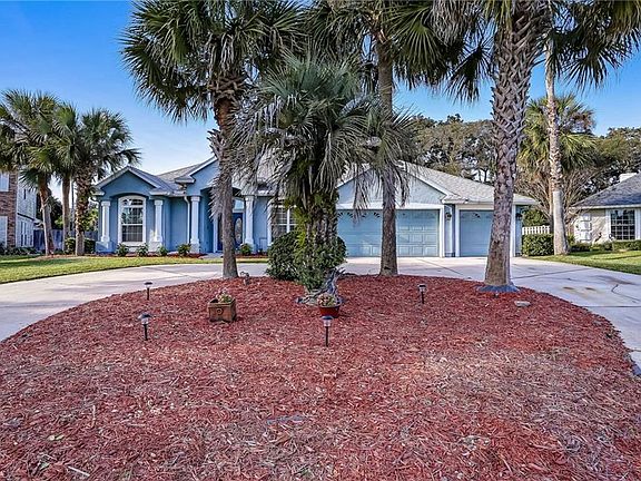 2nd image of 2805 Laguna Dr N