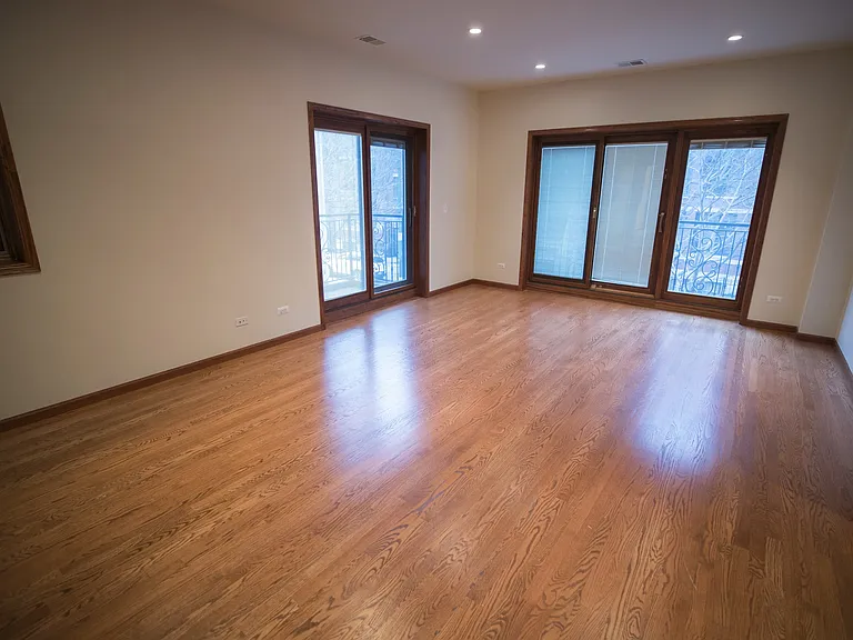 685 N Peoria St #2 — Photo 4