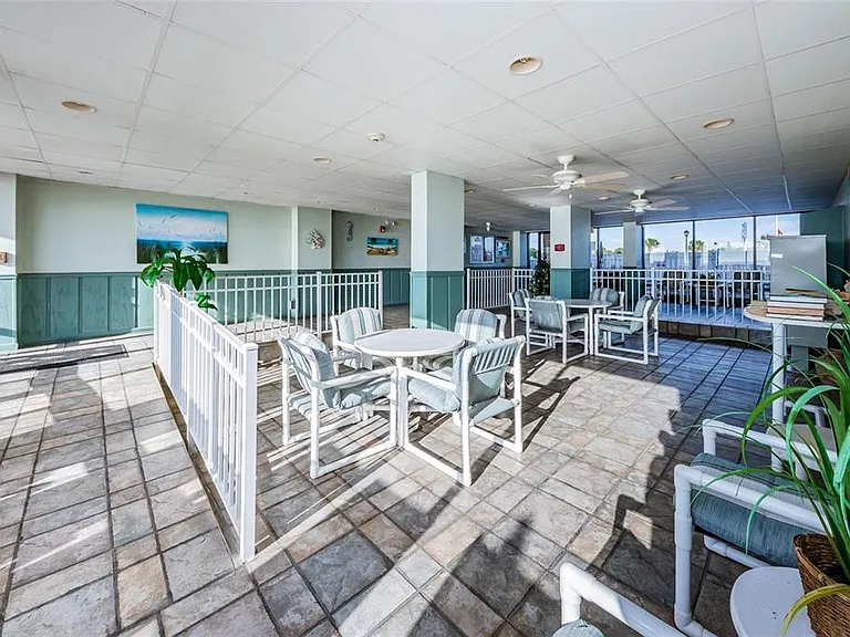 18650 Gulf Blvd #305 — Photo 60