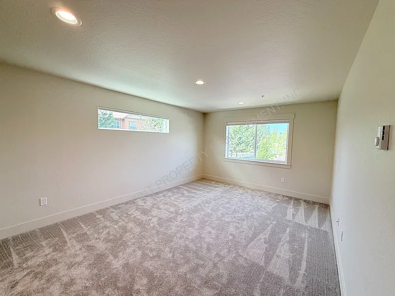 424 S Olive Ave #202 — Photo 24