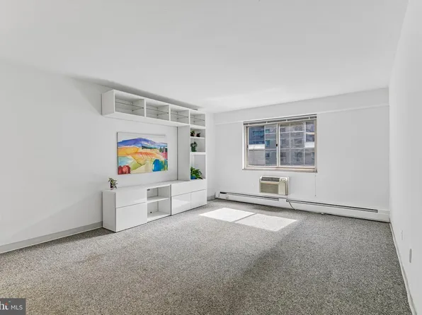 1900 John F Kennedy Blvd APT 1016, Philadelphia, PA 19103