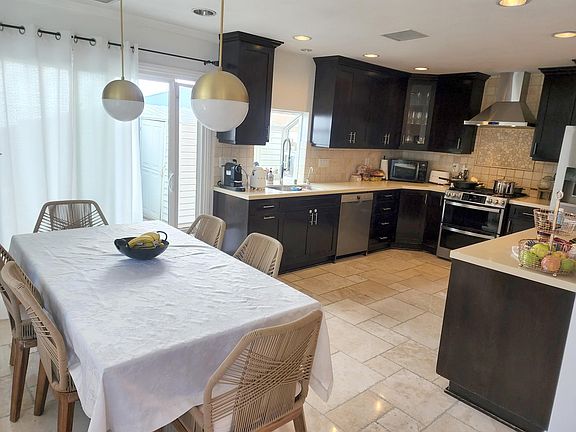3rd image of 28955 Valley Heights Dr