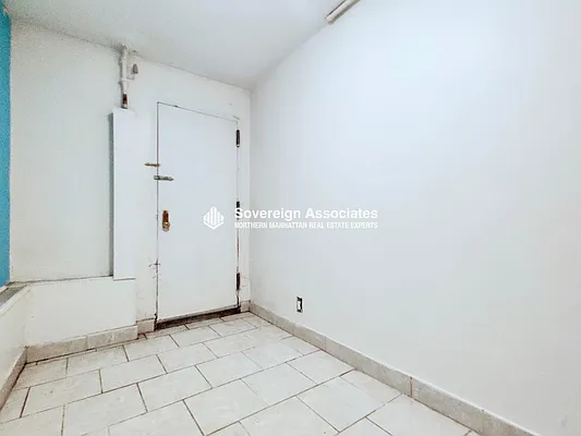 Rented by Sovereign Associates | media 13