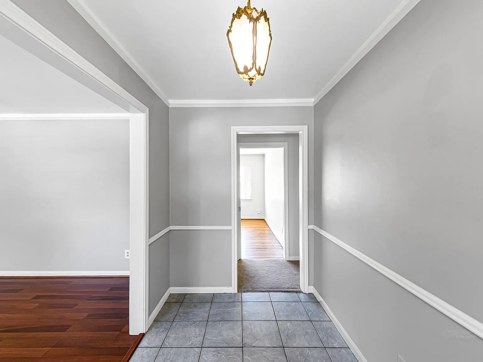 4 bed, 2.0 bath, 2277 sqft, $4,700 — Photo 4