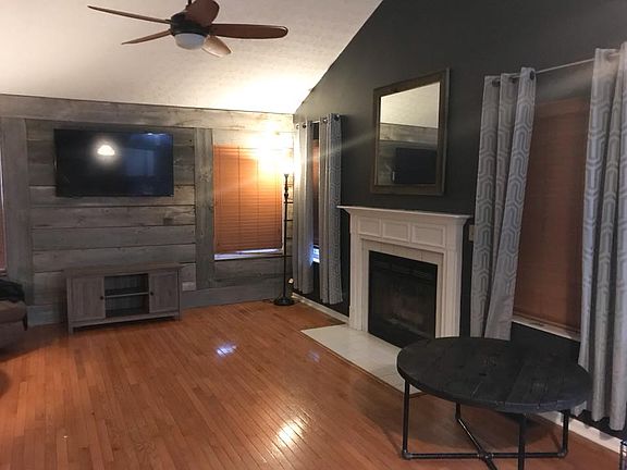 2nd image of 591 Quail Hollow Dr S