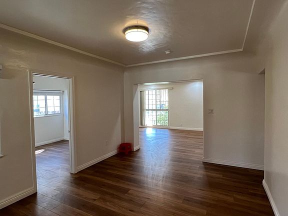 5th image of 27 E San Marino Ave
