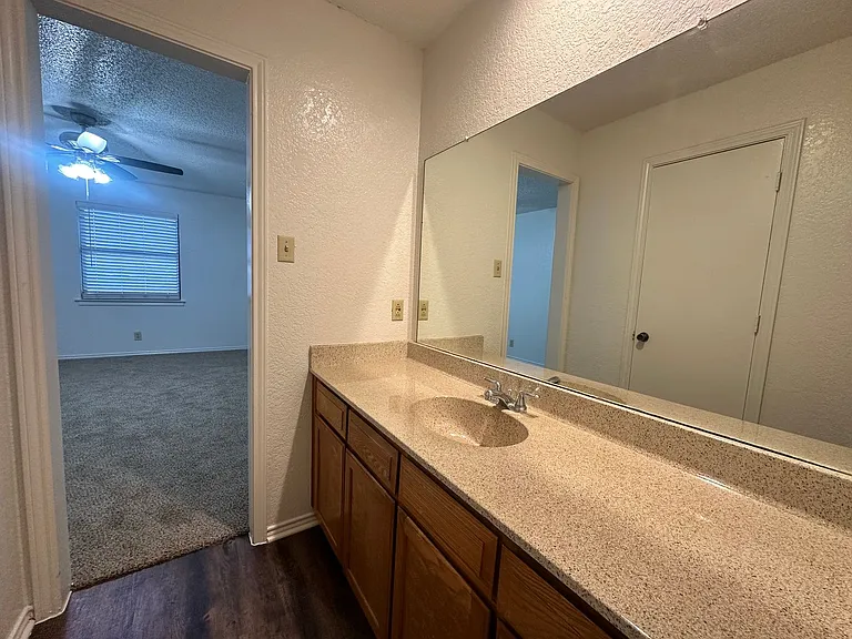 833 White Rock St — Photo 15