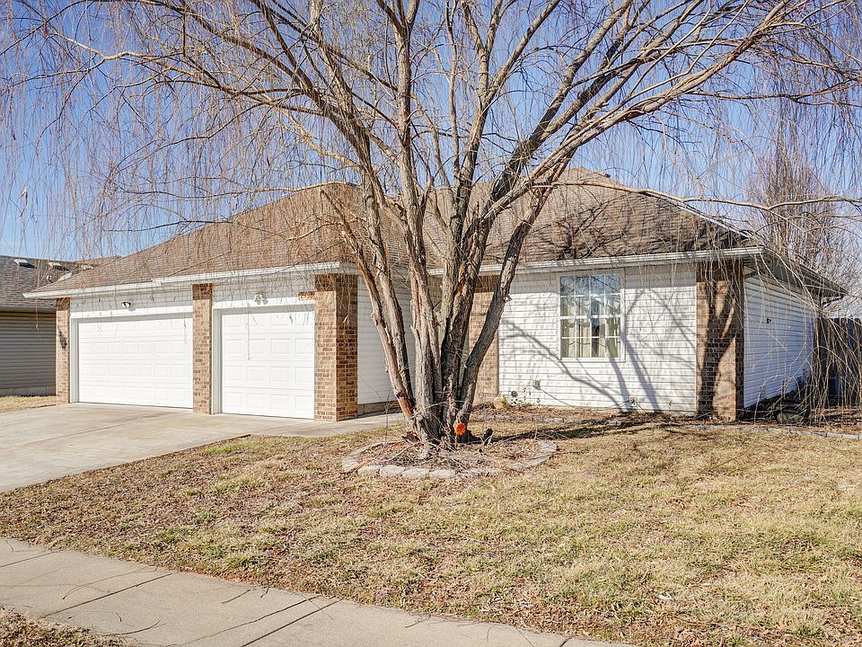 1st image of 2439 W Cedar Creek Dr