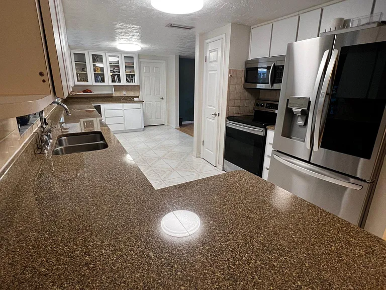4038 Prado Dr — Photo 16