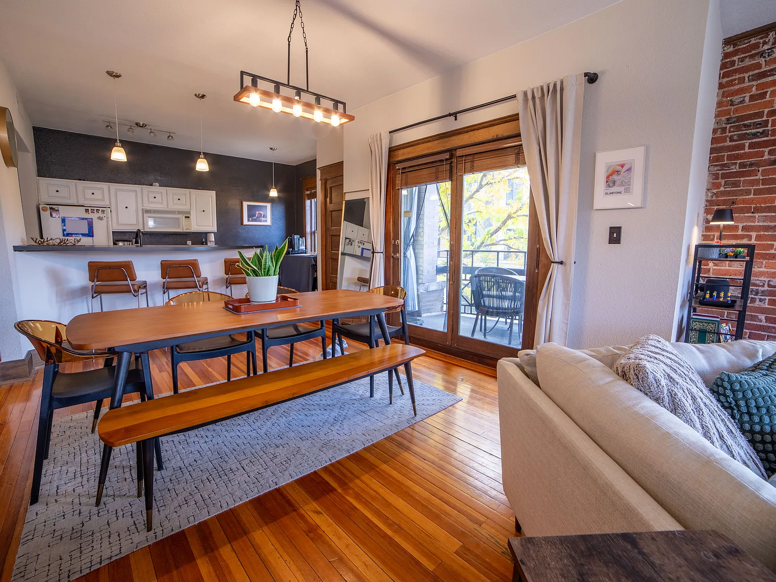 1 bed, 1450 sqft, $1,500 — Photo 4