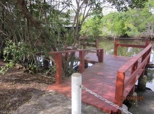 40 Twin Palms Dr, Naples, FL 34114