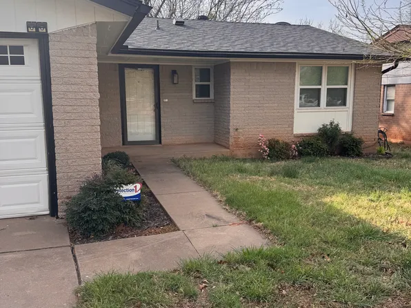 1008 Lapwing Rd, Edmond, OK 73003