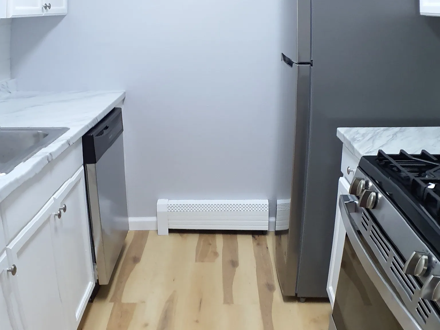 2 bed, 1.5 bath, 1025 sqft, $2,350 — Photo 3