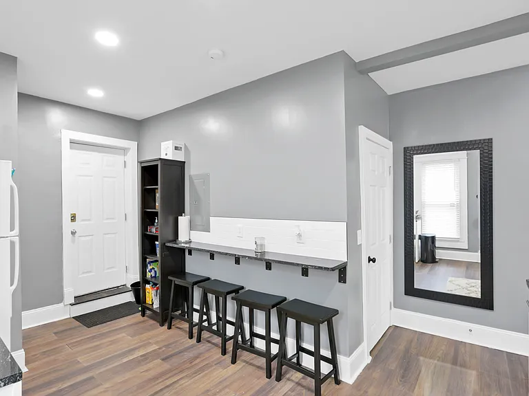 966 N 4th St #1/2 — Photo 9
