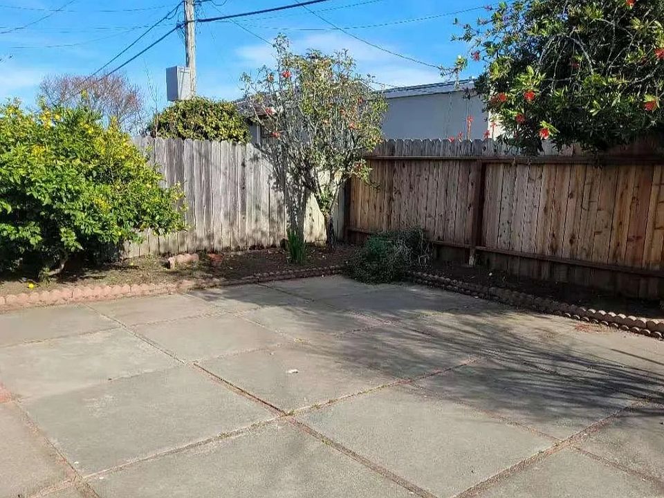 1st image of 191 Saint Francis Blvd #B