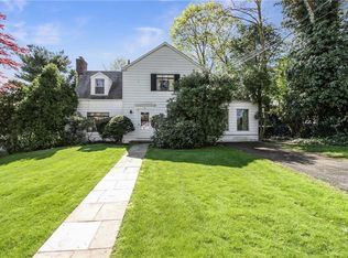 49 Barnwell Dr, White Plains, NY 10607