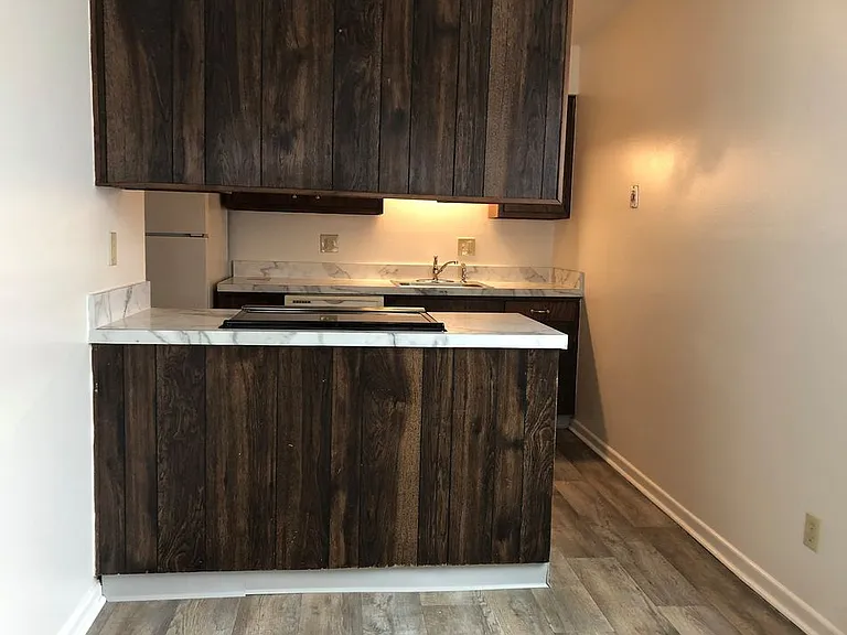 2021 NW Hickory Ln #1 — Photo 5