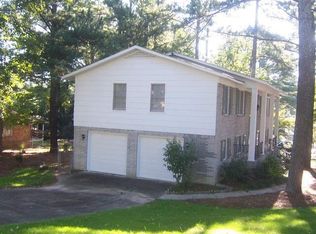 1960 Sandgate Cir, Atlanta, GA 30349