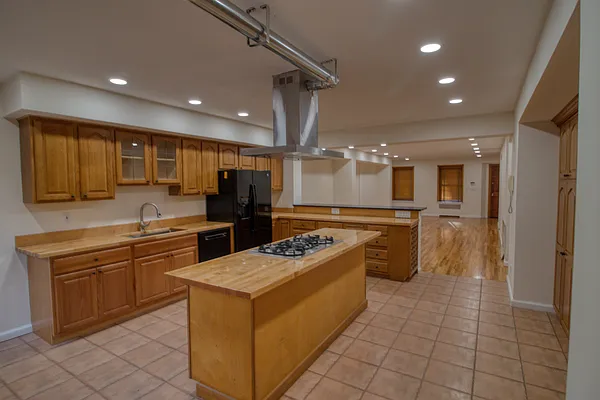 Rented by Harlem Lofts | media 31